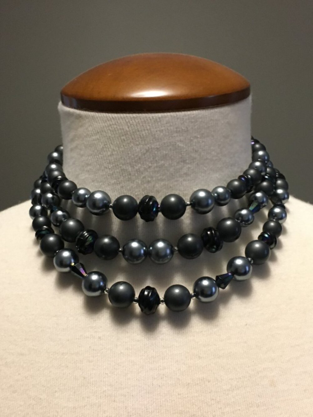 MCM 3-Strand Iridescent Pearl Choker Dark Gothic Gatsby Silver Collar
